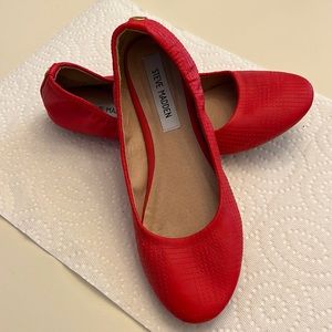 Steve Madden Wanted flats